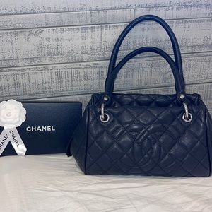 Authentic Chanel Quilted Caviar Leather Timeless Classic